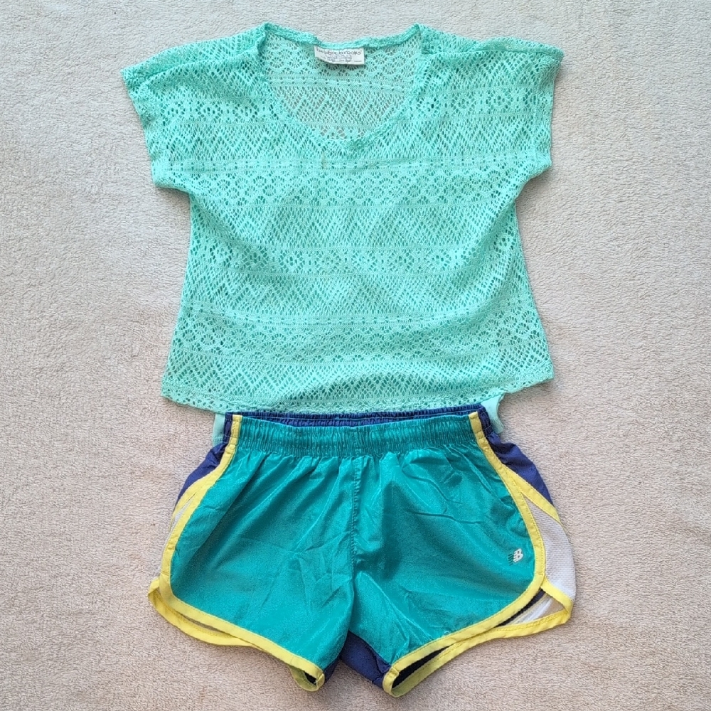 Girls 2pc Outfit 4/5 Lace Top & New Balance Athletic Shorts